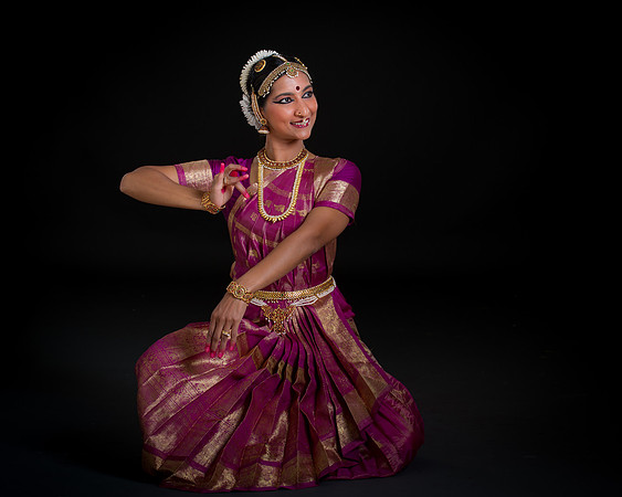Gayathri-016