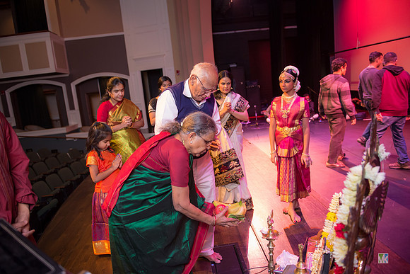 Dharshana_6003992