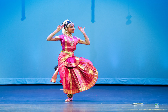 Dharshana_D3S3464