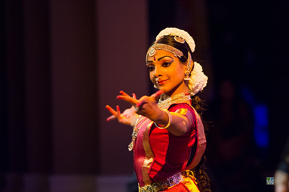 Dharshana_D3S3693