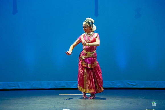 Dharshana_D3S3654