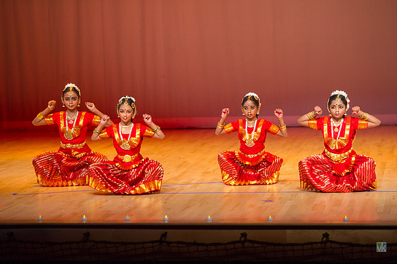 Samyuktam AR2016__D3S8302