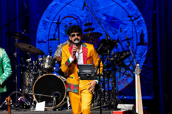 ATM Makka Band_VA40552