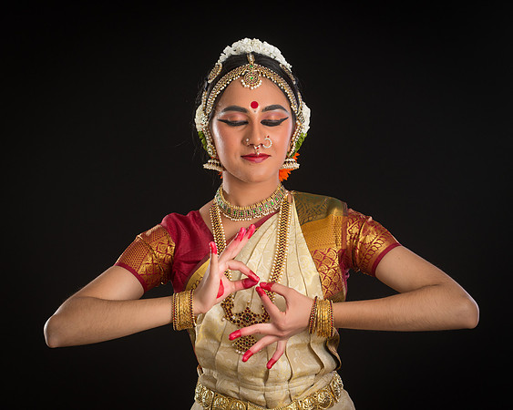 NidhiNidhi-085-Edit