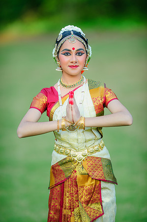 Nidhi_D3S2545-Edit