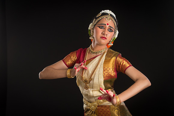 NidhiNidhi-068-Edit