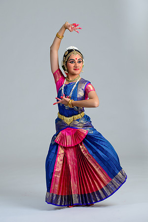 NidhiNidhi-154-Edit