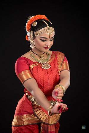 Aarthi-482-Edit