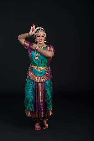Vidhya-056