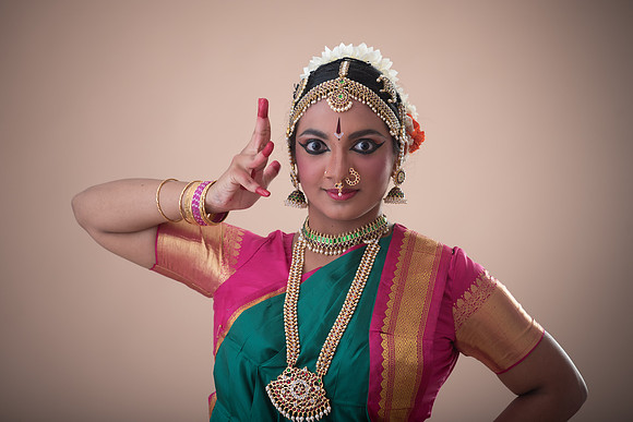 Vidhya-319