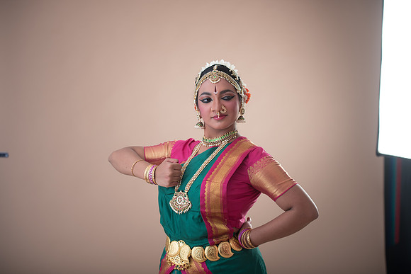 Vidhya-329