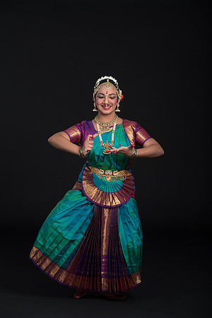 Vidhya-016