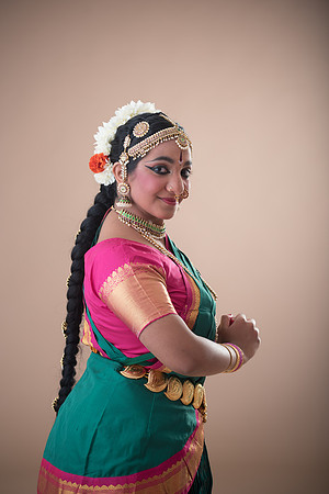 Vidhya-374