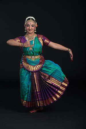 Vidhya-032