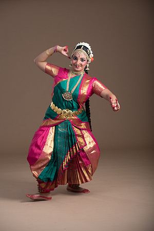 Vidhya-242