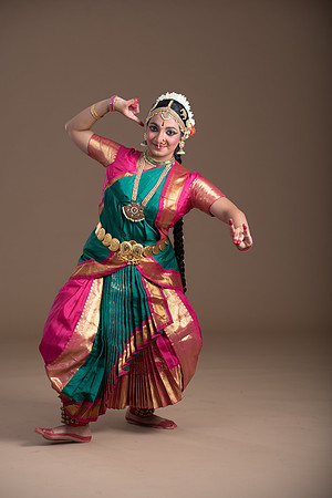Vidhya-243