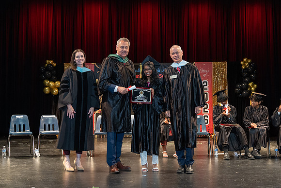 NCTS Graduation_VV203346