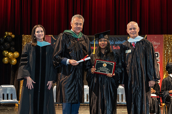 NCTS Graduation_VV203354