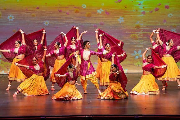 124-Kruthi-Shagun-Show1__DSC5830