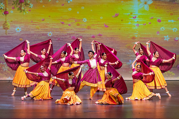129-Kruthi-Shagun-Show1__DSC5833