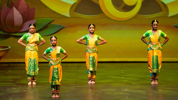 144-Kruthi-Shagun-Show1__DSC5858
