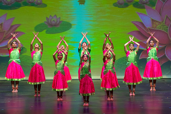 236-Kruthi-Shagun-Show1__DSC5996