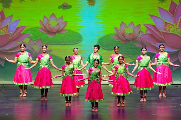 240-Kruthi-Shagun-Show1__DSC6001