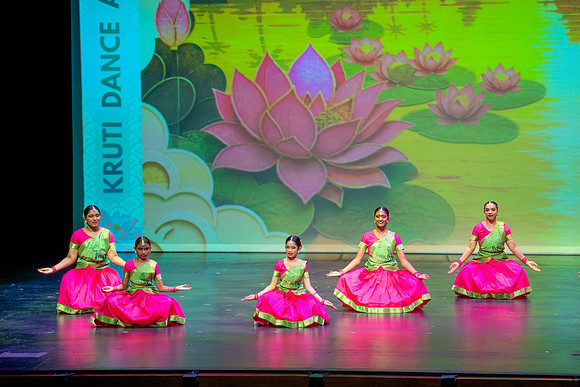 252-Kruthi-Shagun-Show1__DSC6019