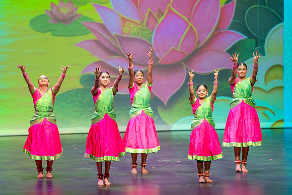 269-Kruthi-Shagun-Show1__DSC6043