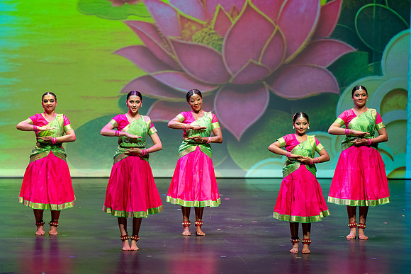 297-Kruthi-Shagun-Show1__DSC6075