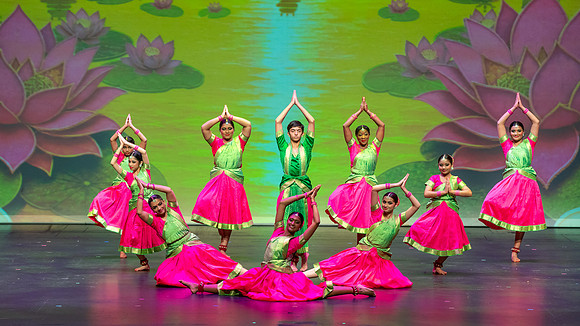 334-Kruthi-Shagun-Show1__DSC6106