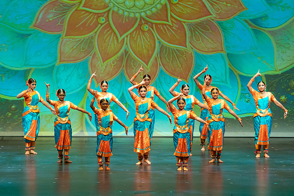 398-Kruthi-Shagun-Show1__DSC6175