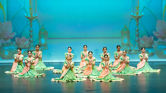 436-Kruthi-Shagun-Show1__DSC6208
