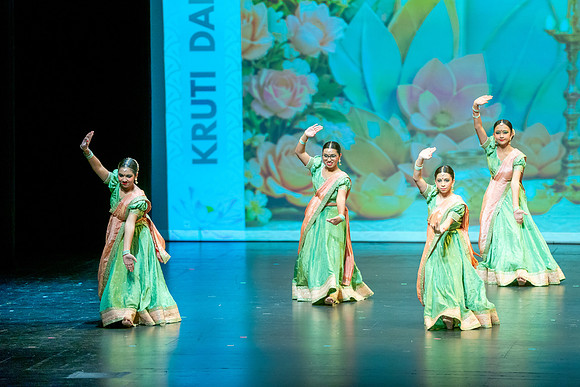 457-Kruthi-Shagun-Show1__DSC6231