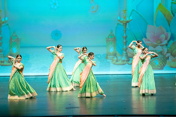 477-Kruthi-Shagun-Show1__DSC6243