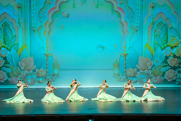 518-Kruthi-Shagun-Show1__DSC6271