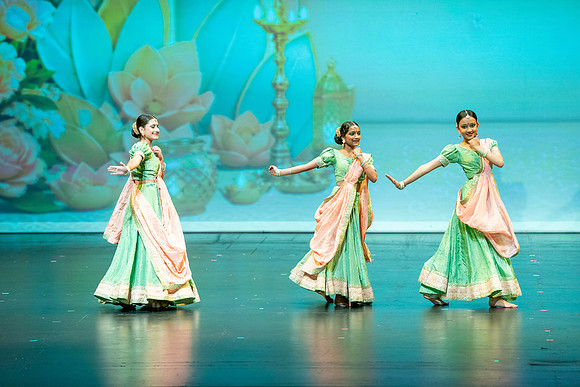 519-Kruthi-Shagun-Show1__DSC6273