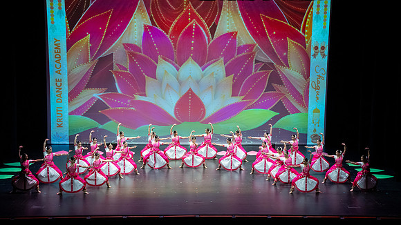619-Kruthi-Shagun-Show1_DSC09385