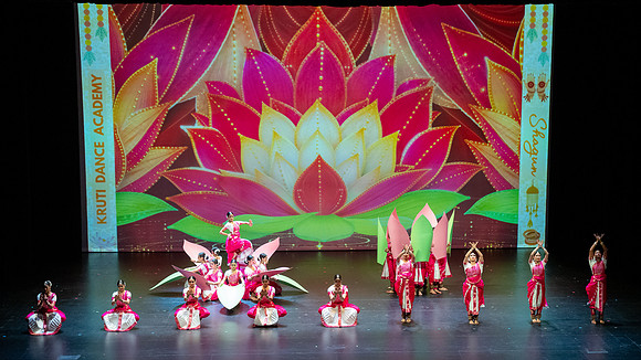 624-Kruthi-Shagun-Show1_DSC09405