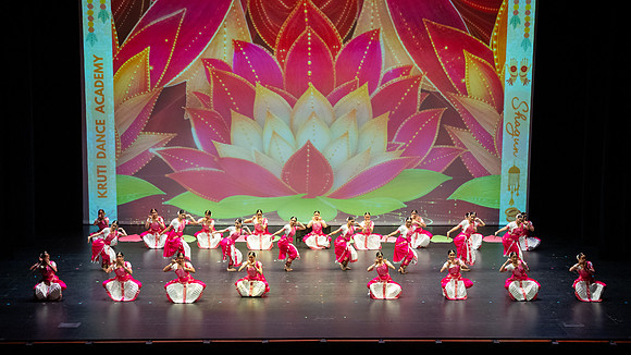 660-Kruthi-Shagun-Show1_DSC09548