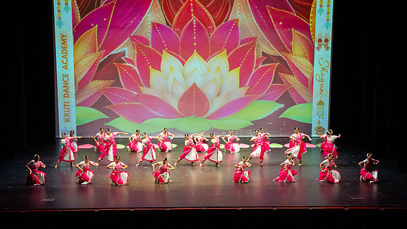 671-Kruthi-Shagun-Show1_DSC09601