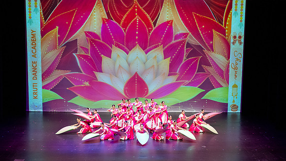 691-Kruthi-Shagun-Show1_DSC09619