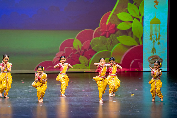 792-Kruthi-Shagun-Show1__DSC6417