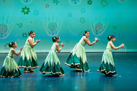 807-Kruthi-Shagun-Show1__DSC6435