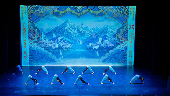875-Kruthi-Shagun-Show1_DSC09661