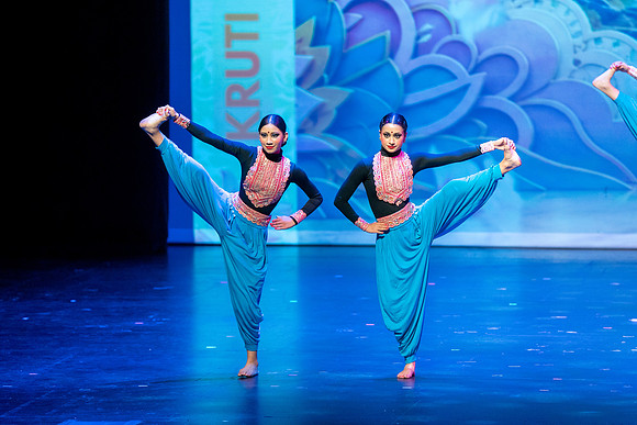 958-Kruthi-Shagun-Show1__DSC6596