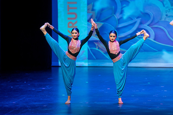 963-Kruthi-Shagun-Show1__DSC6600