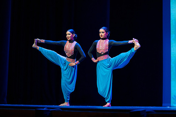 970-Kruthi-Shagun-Show1_VV204836