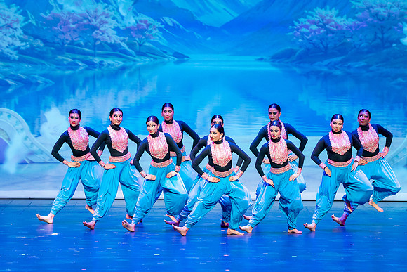 1060-Kruthi-Shagun-Show1__DSC6710