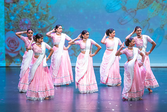 1124-Kruthi-Shagun-Show1__DSC6800